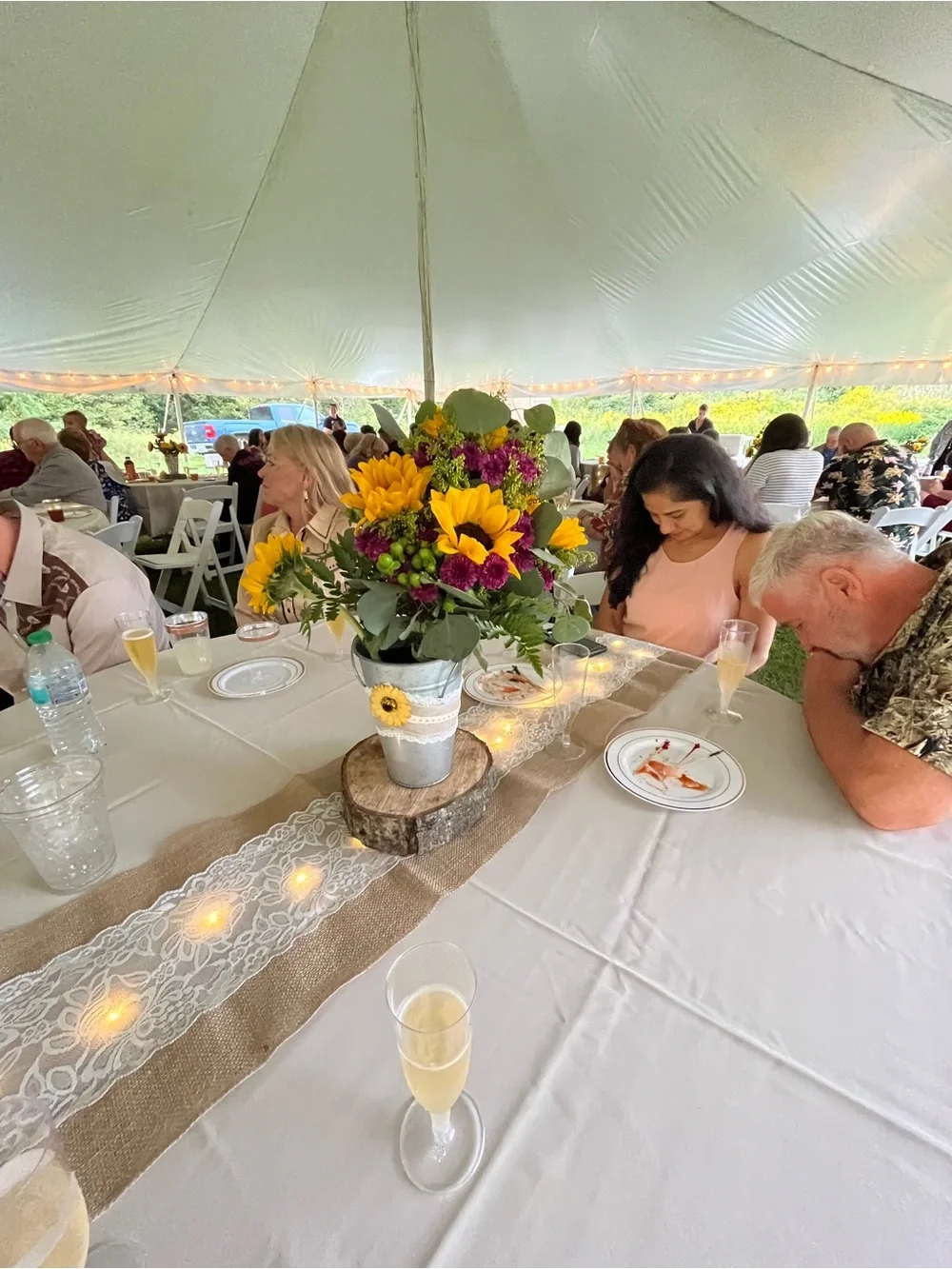 10-pcs Burlap Table Runners with Lights Lace, 12 x 108 in, Floral